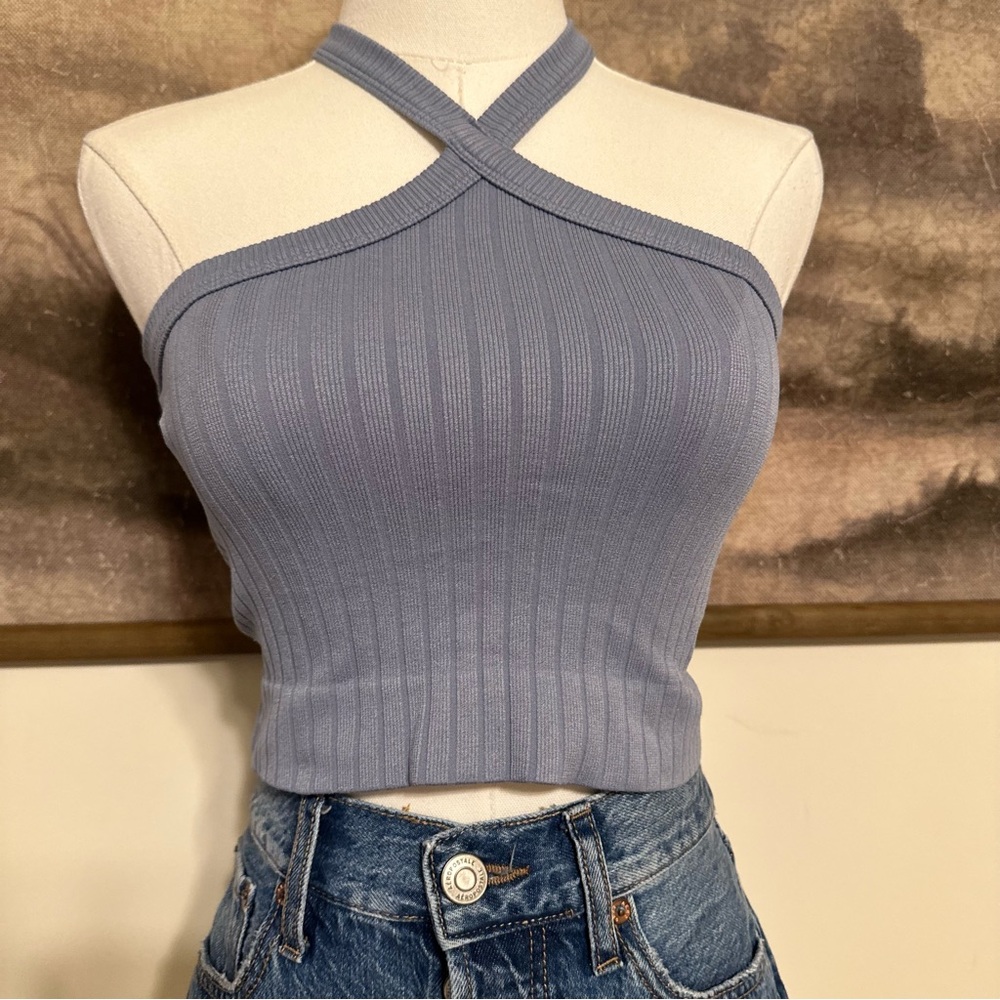 Elegant Halter Ribbed Crop Top - Blue